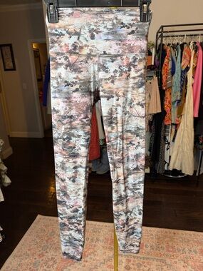 lululemon athletica Multicolor Floral Print Align Leggings